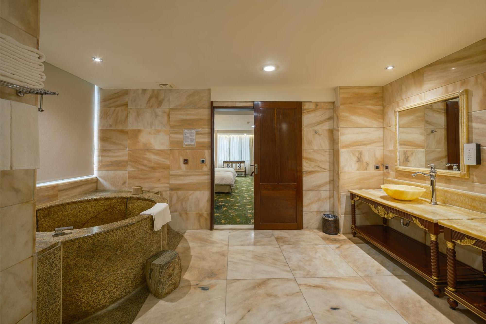 Grand Pleasure Spring Hotel Taipei Luaran gambar