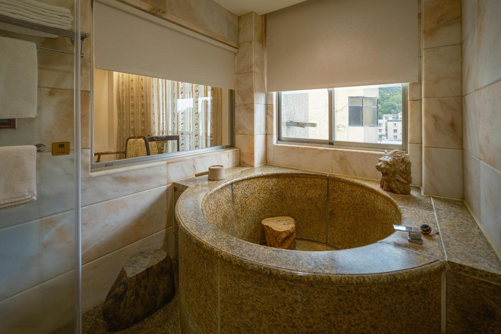 Grand Pleasure Spring Hotel Taipei Luaran gambar